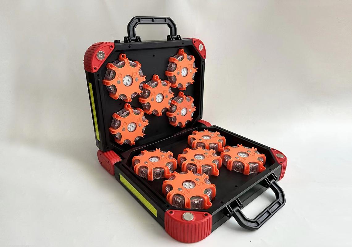 VALIGETTA CON 10 BORCHIE A LED ARANCIONI